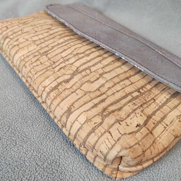 NWOT Hand Crafted Handmade Upcycled Grey & Natural Cork Clutch/ Crossbody - Picture 11 of 13
